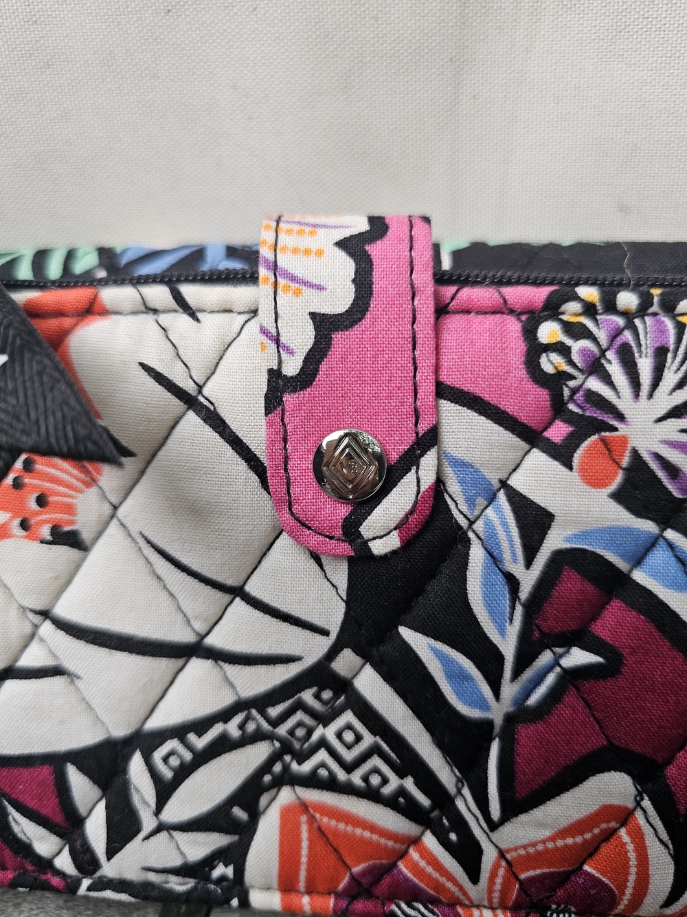 🚨SALE🚨🆕️Vera Bradley Kauai Floral RFID Smartphone Wristlet w/ ID Holder - Picture 7 of 9